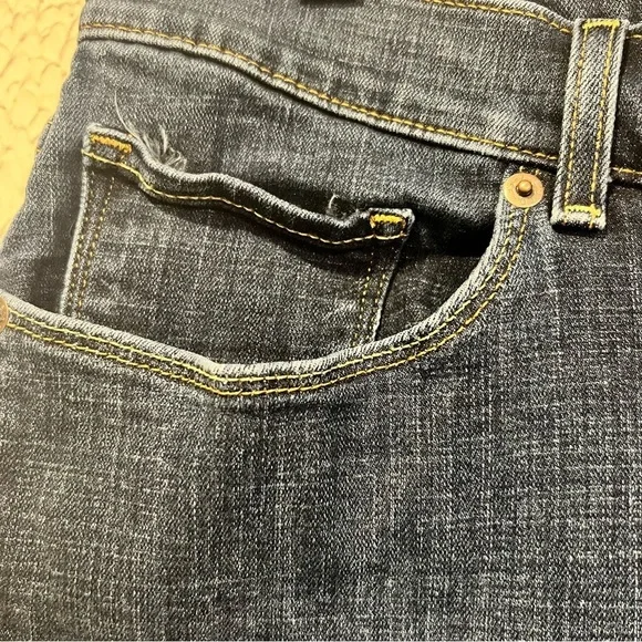 Levi’s Classic Boot Cut Blue Mid Rise Jeans size 16 - Picture 8 of 16